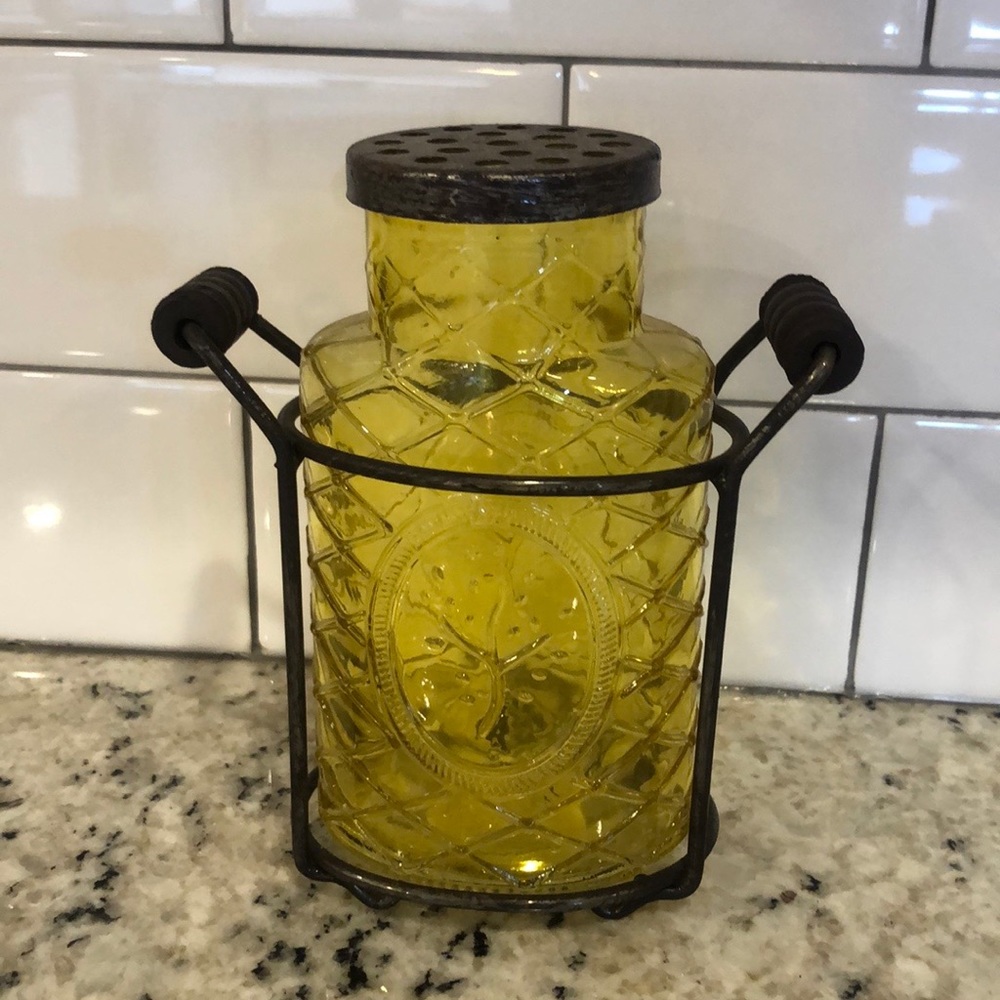 Cute vintage looking unique glassware piece.